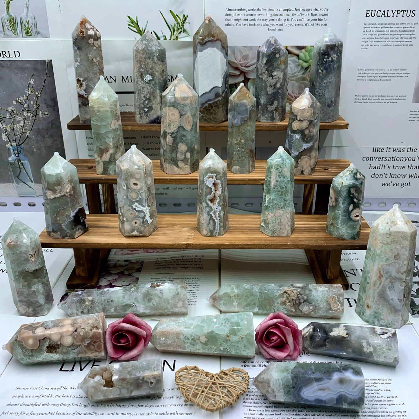 Green crystal agate tower (one kilo)