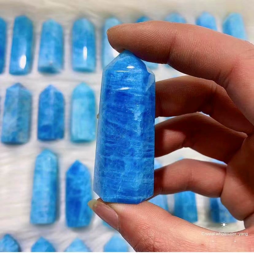 Aquamarine towers (one kilo)