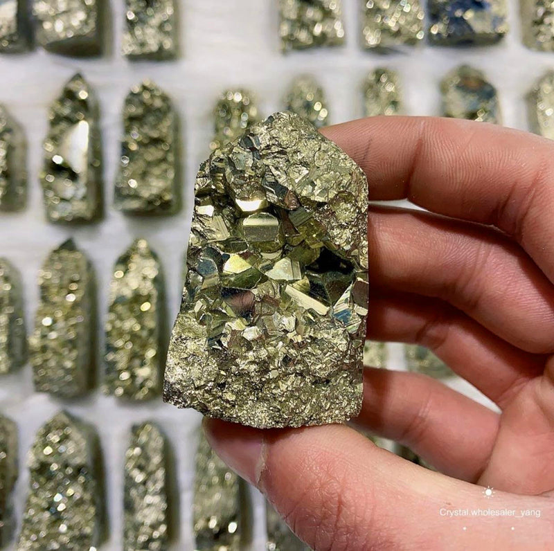 Pyrite towers (one kilo)