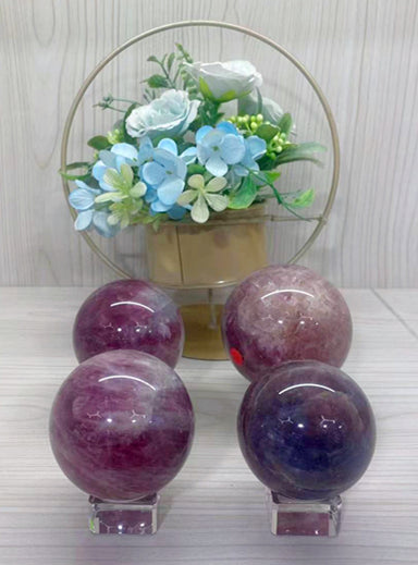 Lavender  rose  quartz  sphere（one kilo）